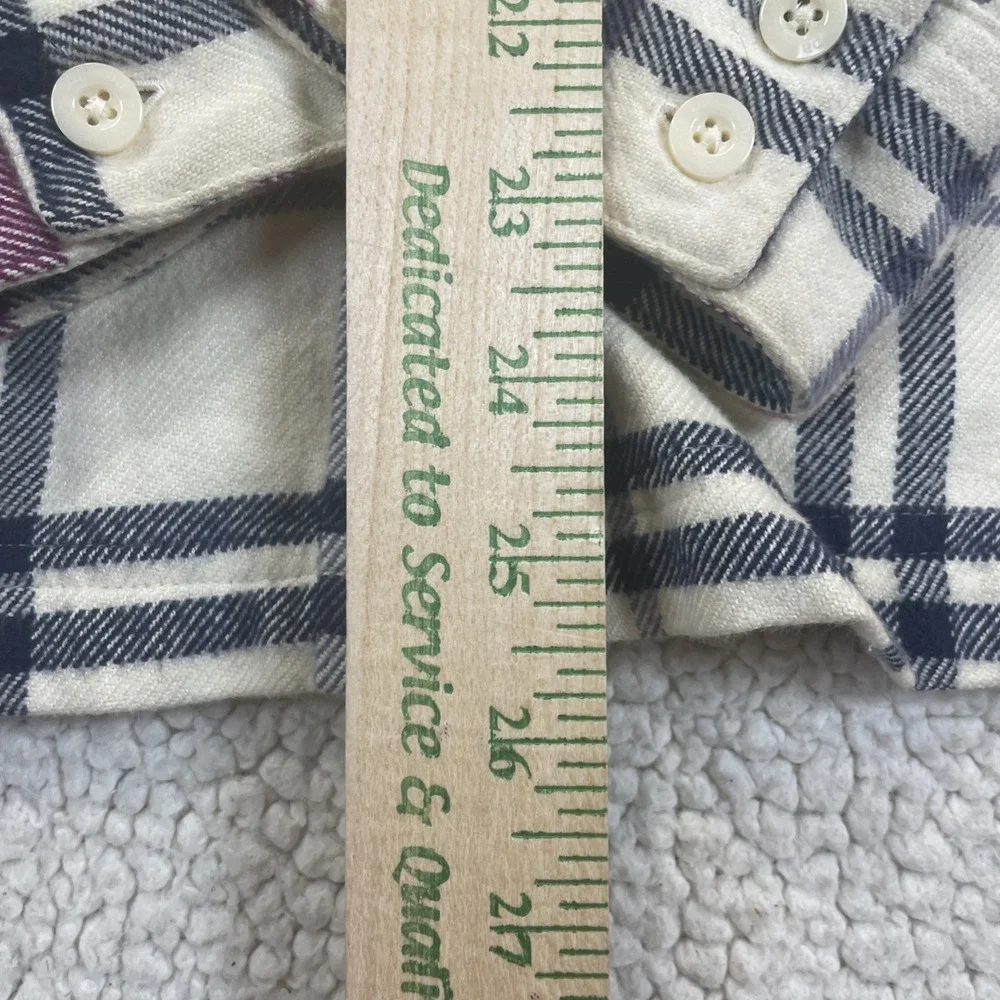 Patagonia Flannel Shirt Womens 4 White Plaid Organic Cotton Button Up 0217 - Picture 4 of 8